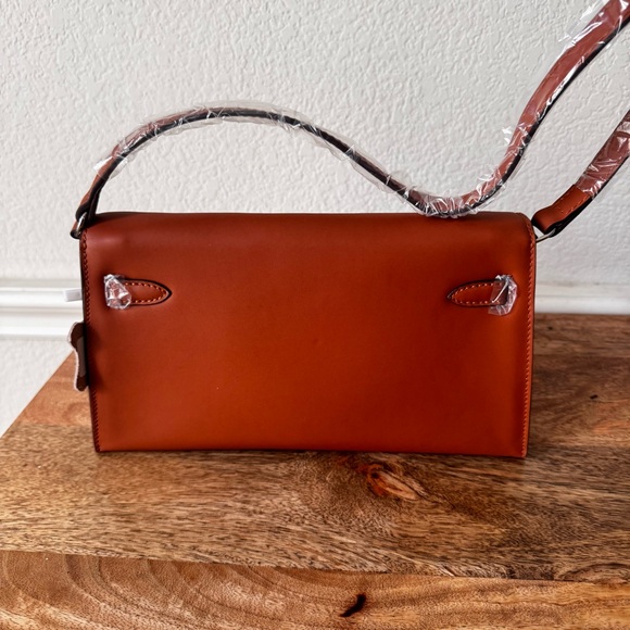 LEATHER INSIDE & OUT Tan Orange 27 Long KL Elan Shoulder Bag Belt Convertible S7 - Picture 6 of 15